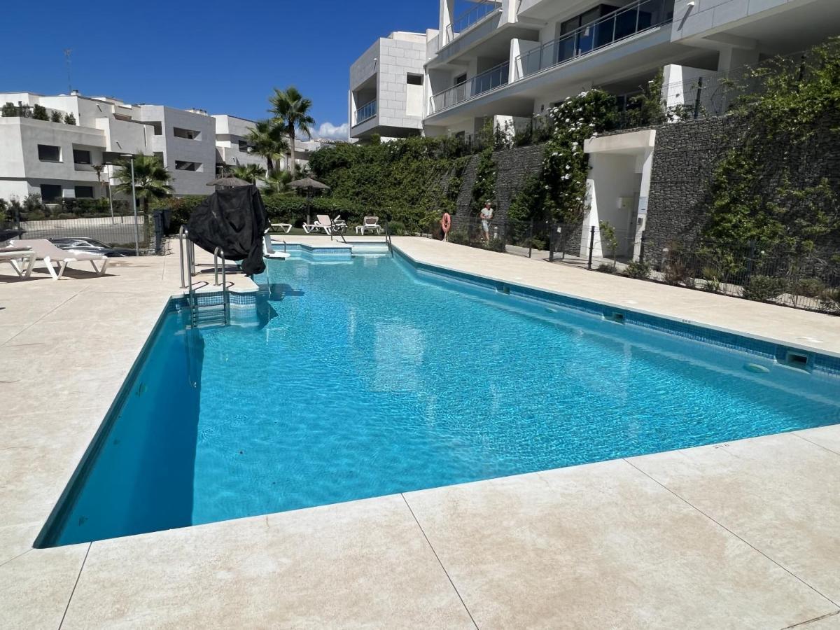 Cg7 Casares Green Екстер'єр фото